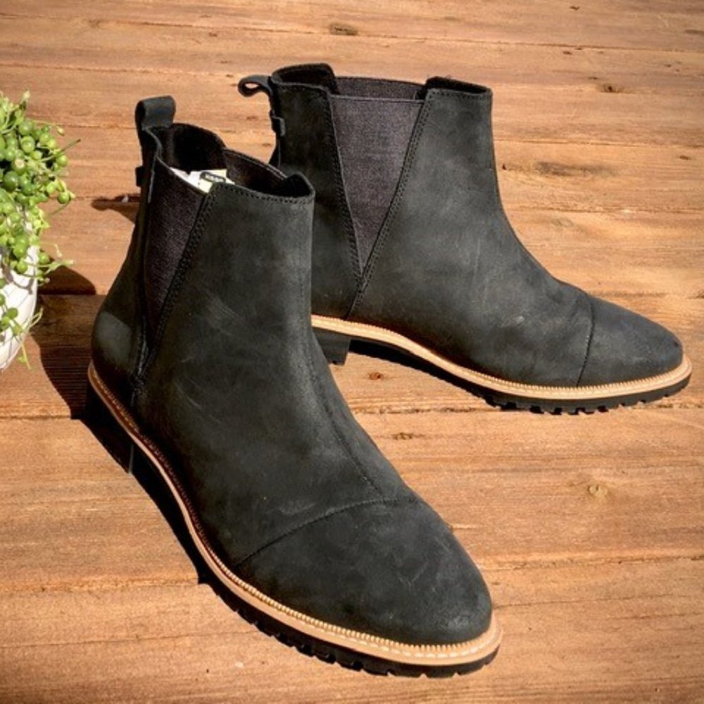 SOLD Toms Cleo Booties